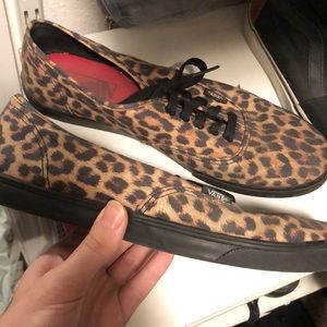 Leopard vans